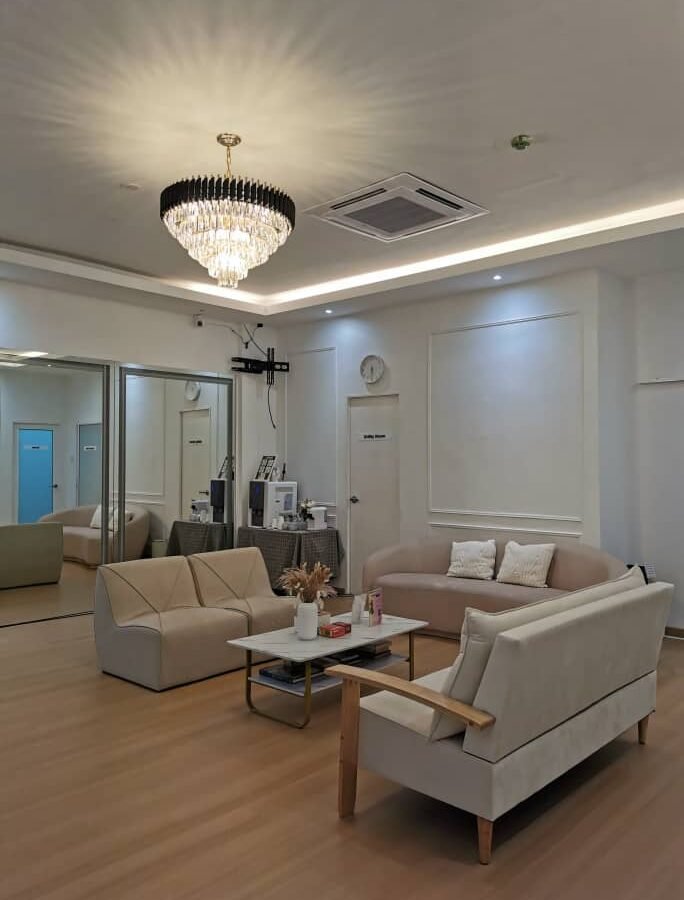 Ruang menunggu iLIV Clinic