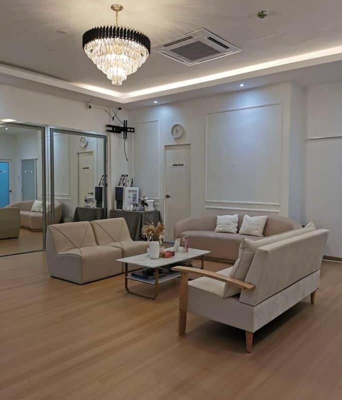 Tools kesihatan at iLIV Clinic Damansara Perdana