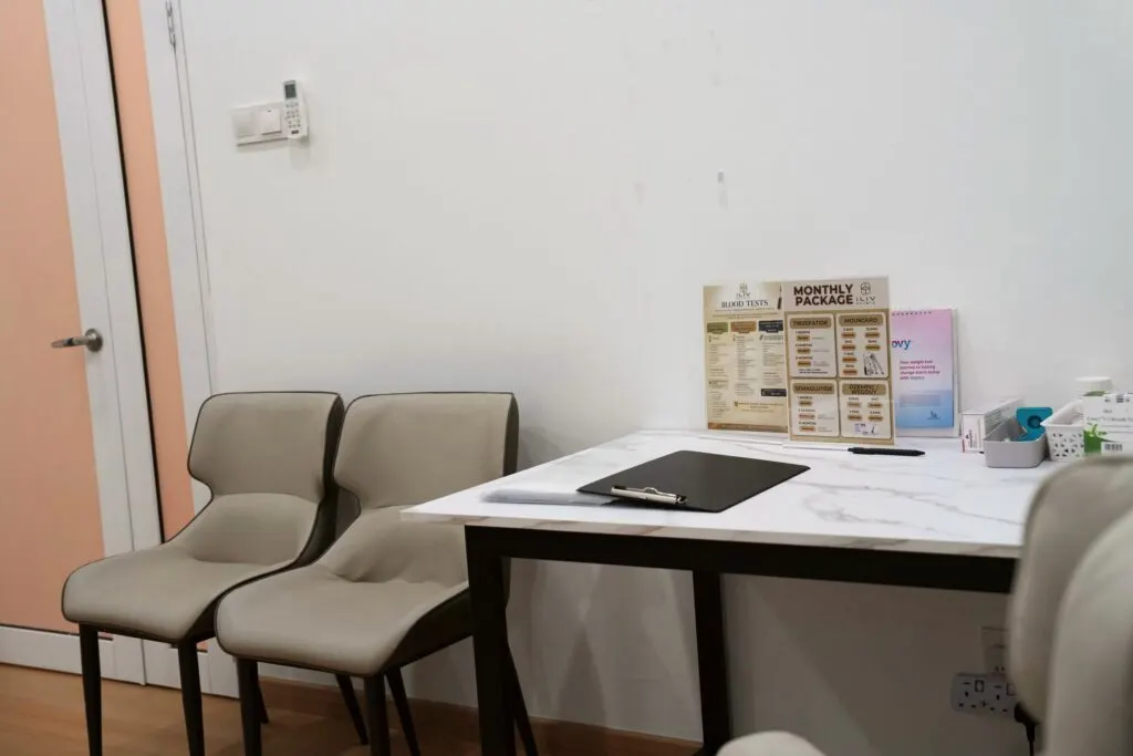 Bilik konsultasi iLIV Clinic Damansara Perdana