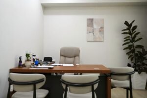 Meja konsultasi doktor di iLIV I-City