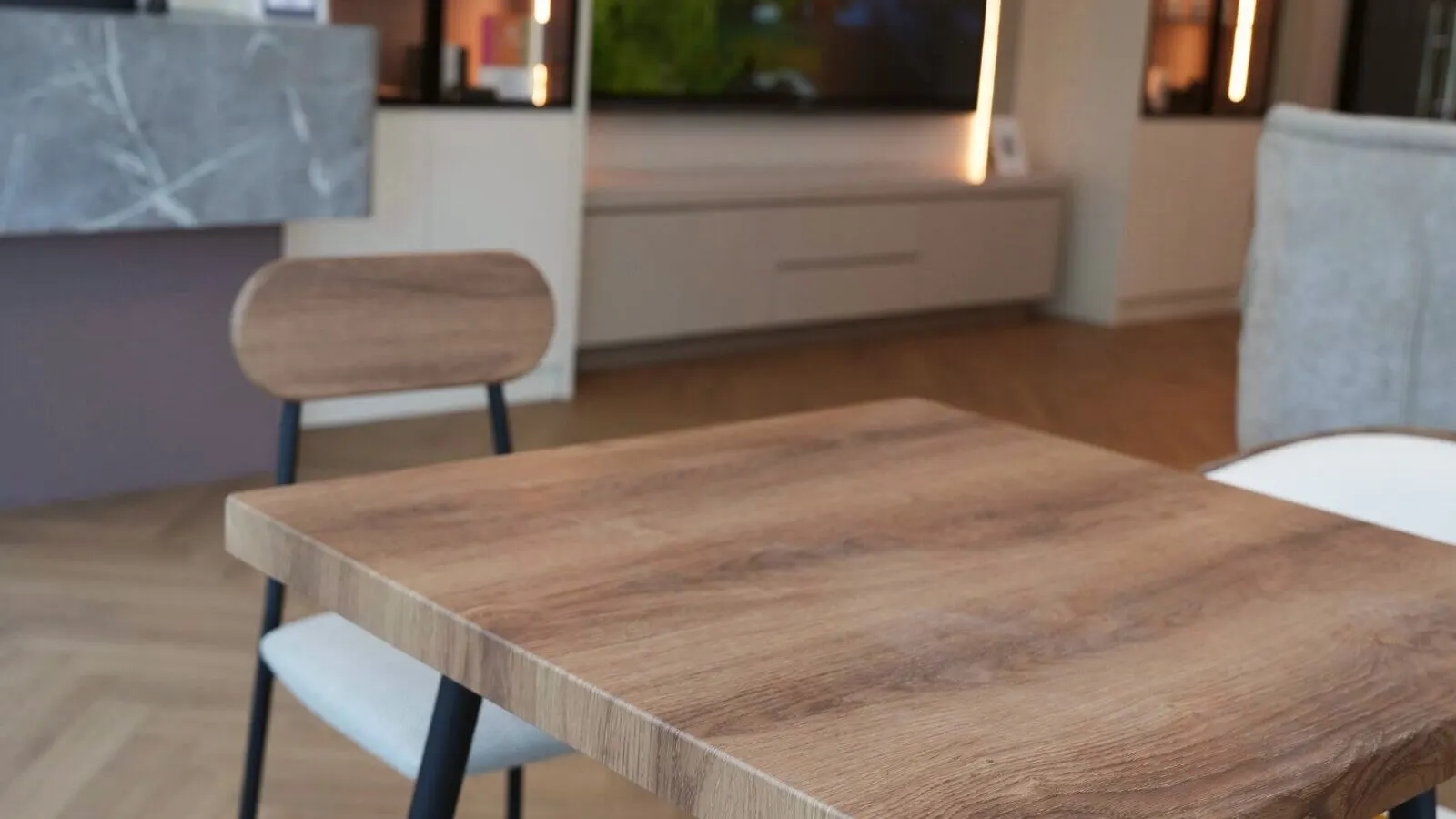 Ruang kafe di iLIV I-City